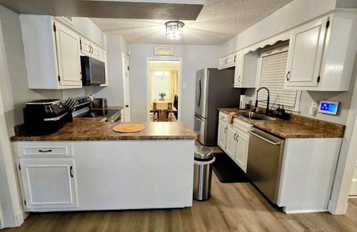Ellendale House | Luxury House Perfect for Family Weekends!