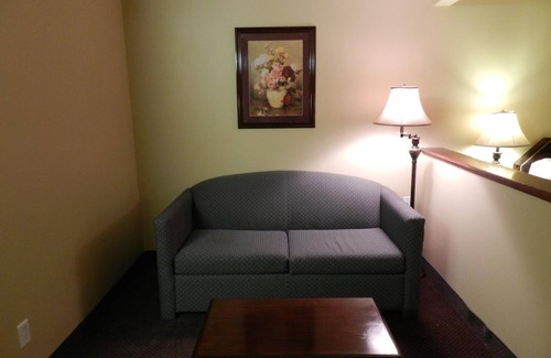 Troy Hotel | Luxury Inn & Suites