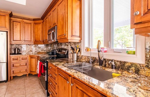 Carden House | Luxury Lake Home with Hot Tub and Pool