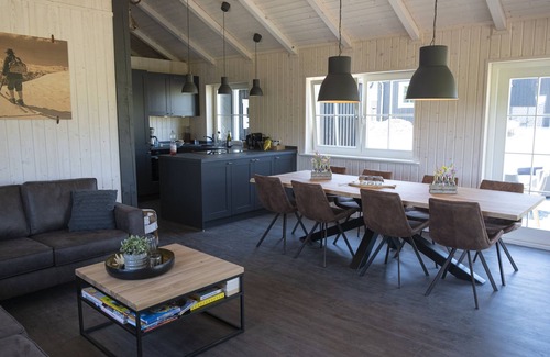 Kuestelberg House | Luxury lodge near Winterberg with hot tub with a beautiful view
