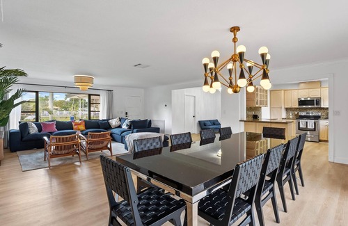 Golden Glades House | Luxury Miami Waterfront Retreat | Private Dock