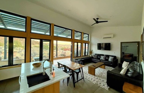 Moab South Valley House | Luxury Moab Retreat—Stunning Views Private Trails