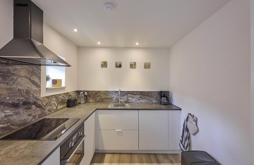 Koulen House | Luxury modern apartment with roof terrace