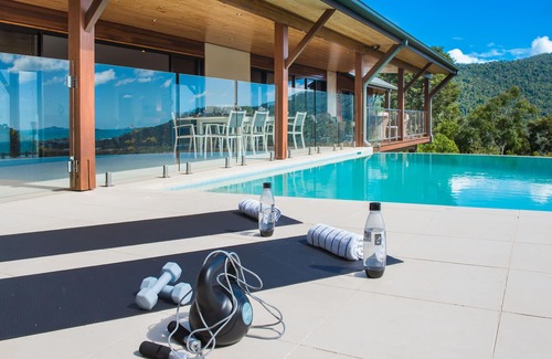 Jubilee Pocket House | Luxury mountain & ocean view house is situated on over 2 acres of land