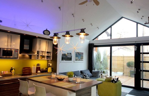 Zvezdara House | Luxury Oasis In The City