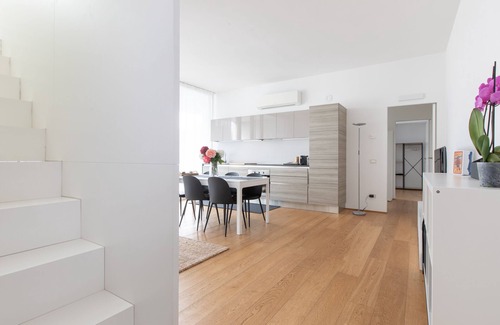 Crescenzago Apartment | Luxury Oasis of Relax