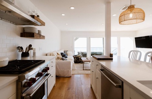 Rio del Mar Condo | LUXURY OCEANFRONT, Ocean Views! Walk to Rio del Mar Beach, Aptos