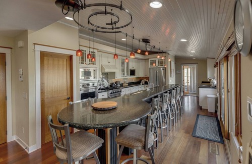 Brainerd House | Luxury on North Long Lake in a Private Estate. Relax in the Saltwater Hot Tub!