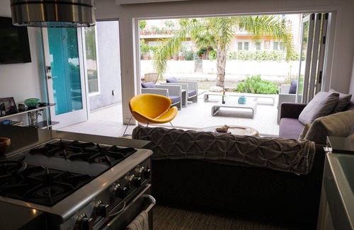 Marina Peninsula Condo | Luxury on the Venice Canals | Walk to Beach
