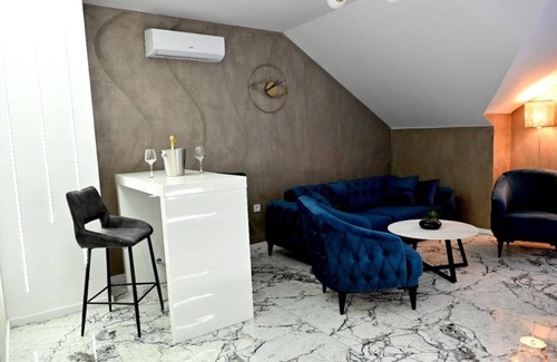 Slavonski Brod Apartment | Luxury One Bedroom Apartment with Terrace