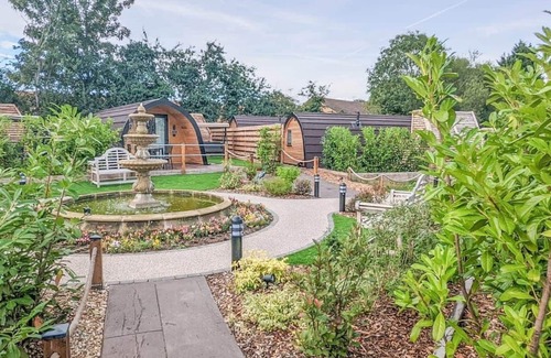 Gunthorpe Cottage | Luxury pod, perfect for two people seeking a romantic and relaxing break.