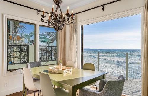 La Jolla House | Luxury, renovated, oceanfront home with incredible deck & views - dogs welcome