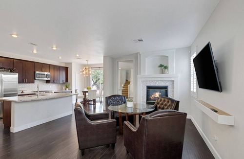 Spring Valley House | Luxury Retreat in Las Vegas III