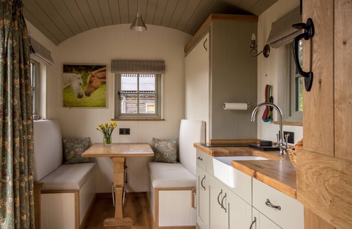 New Forest District House | Luxury shepherd's hut