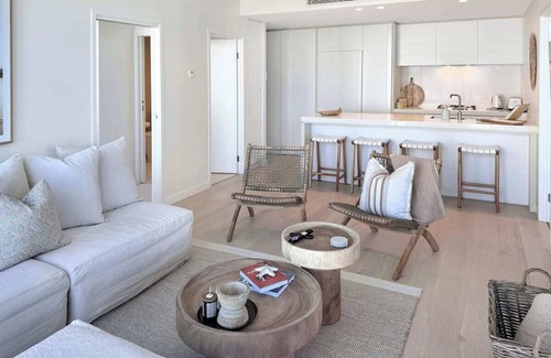 Broadbeach Apartment | Luxury Signature Stay Ocean Views 2BR Level 16