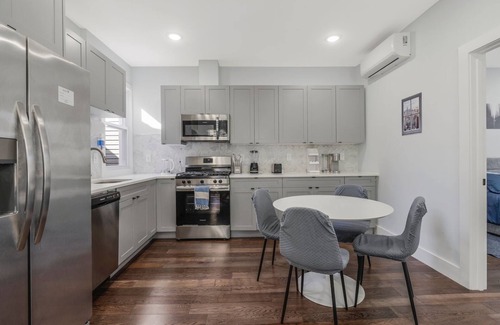 The Heights Apartment | Luxury Stay for NYC visit - Jersey City - 10 Min to NYC Train station