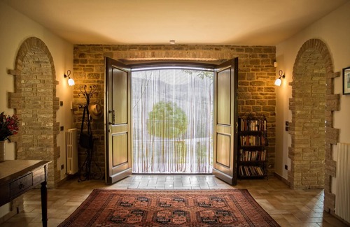 Arcevia Villa | Luxury Stone Villa