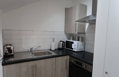 Ealing Apartment | Luxury Studio Retreat