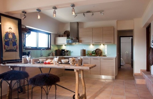 Plaka Apartment | Luxury studio with amazing sea view and swimming pool