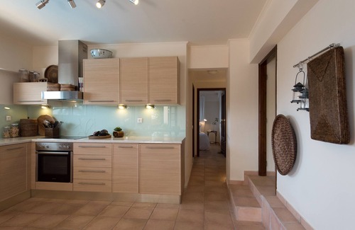 Plaka Apartment | Luxury studio with amazing sea view and swimming pool