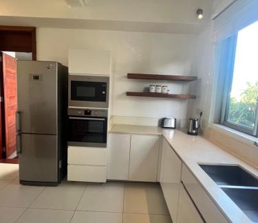 Black River Apartment | Luxury Suite La Balise Marina