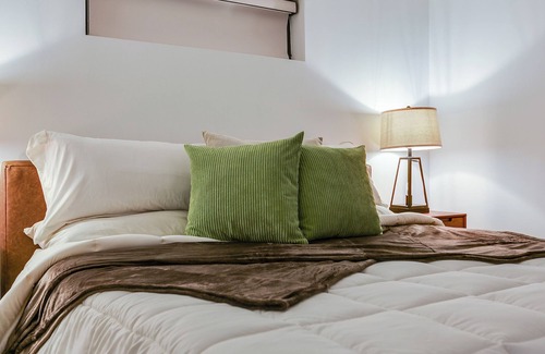 San Angelo Hotel | Luxury Suite with Full Kitchen – Perfect for Extended Stays & Family Getaways!