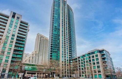 Fort York Apartment | Luxury Suites Steps to CN Tower