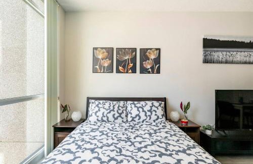 Fort York Apartment | Luxury Suites Steps to CN Tower