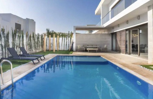 Taghazout Villa | Luxury Surf Villa Taghazout: Perfect for Families & Groups, Pool & Beach Access