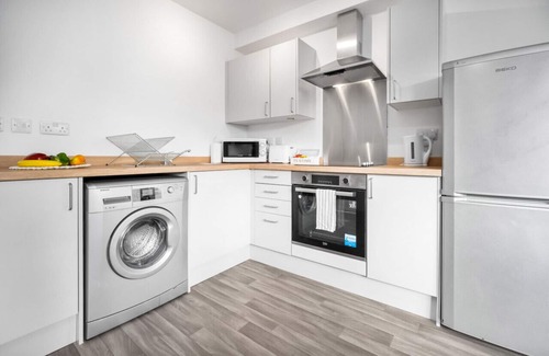 Cradley Heath Apartment | Luxury Two Bed Apartment - Parking