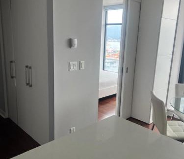 Gastown Apartment | Luxury Urban Escape with Million-Dollar Vancouver Views