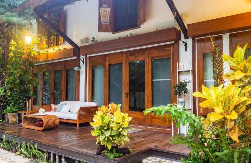 Zona Hotelera Norte Villa | Luxury Villa in Cozumel with Pool & Hot Tub