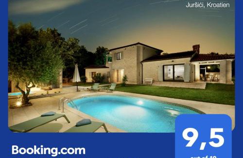 Jursici Villa | Luxury Villa in Istria - 9,000 sqm Private Estate with Pool & Sauna, 15 min to Sea, near Fazana, 3 Bedrooms