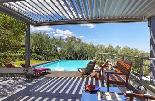 Lake Garda Villa | Luxury Villa Lanuvio - Piscina e Hammam by Flatinrome