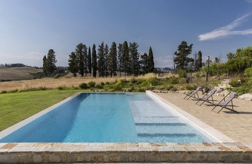 Castelfalfi Villa | Luxury villa rental in Tuscany Italy for 6 people