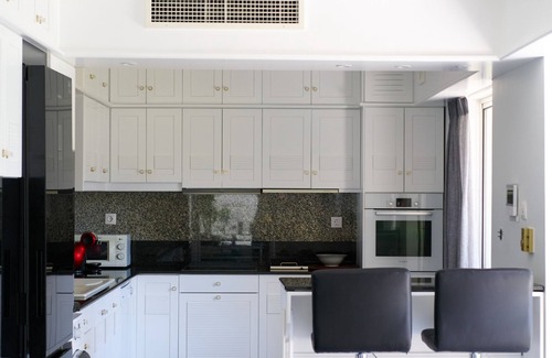 Vouliagmeni Villa | Luxury Villa with Pool,BBQ and Garden Vouliagmenin