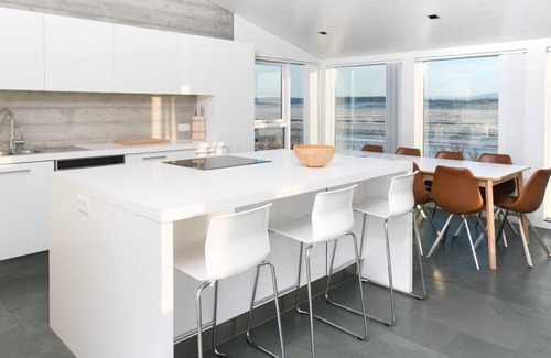 Laugaras Villa | Luxury Villa with river view In South Iceland - The Golden Circle