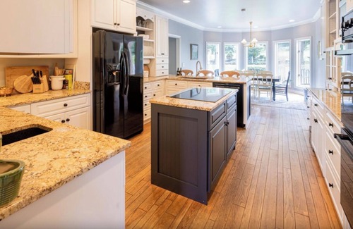 Round Hill House | Luxury Wine Country Escape: Hot Tub & Scenic Views