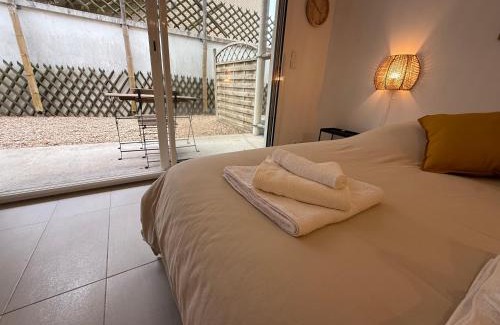 Neuilly-sur-Marne Apartment | Luxury Zen & Love Studio - Proche Paris & Disneyland
