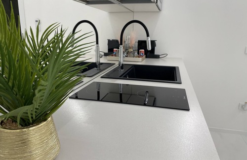 Chioggia Apartment | LuxuryCasaKadd001