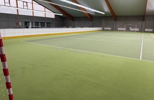 Bergen Villa | LUXUS Space Capsules Adventure Sport & Spa, Lüneburg Heath Soccer Tennis Squash