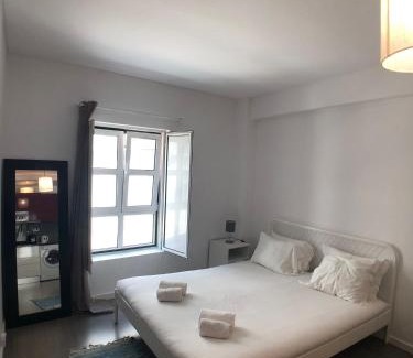 Alcantara Apartment | LX Lisboa Cozy studio