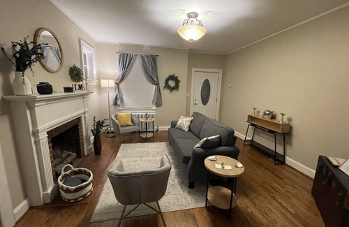 Lynchburg House | Lynchburg Leisure - near Liberty, Lynchburg University, and the hospital!