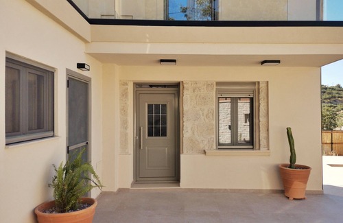 Kounavi Villa | Lyravista Stay Crete: Villa with Private Pool by Knossos, Heraklion