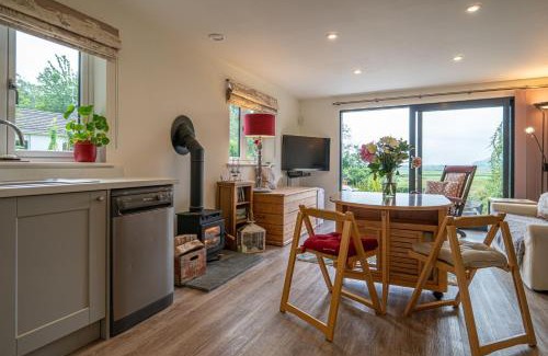 Brigsteer House | Lyth Valley View at Broom Bank
