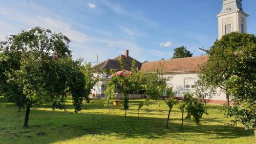 Poroszlo Apartment | Mélyvíz II Apartman