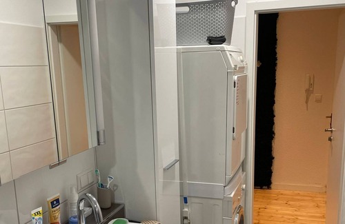 Gross Buchholz Condo | Möblierte Luxuswohnung mit Kamin in Vahrenwald/list!