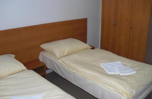Hostinne Hotel | Městský Hotel Dorinka