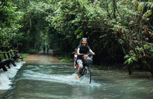 Nam Cat Tien Hotel | Mỏ Vẹt Guesthouse Riverside