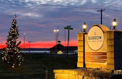 Traverse City House | M22 & You Beach Sauna AC